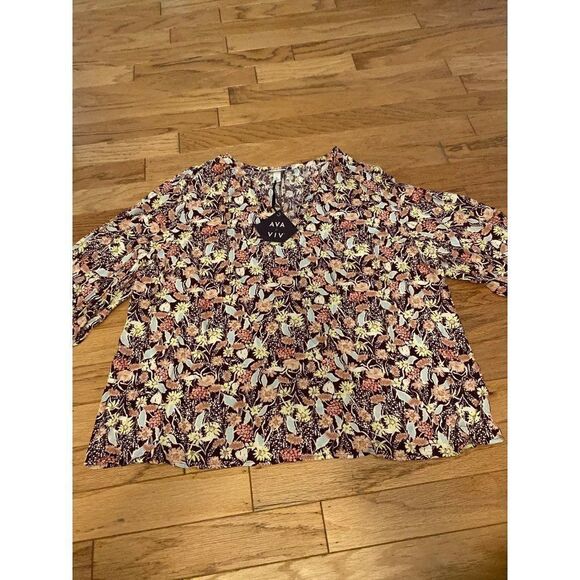 NWT Ava Viv, women’s plus fall floral v-neck 3/4 elastic hem sleeve blouse sz 2X - Picture 1 of 9